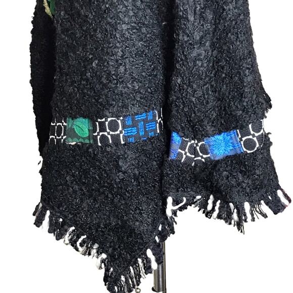 Canvasbacks Vintage Fringed Boucle Poncho-Size M/L-Silk, Cashmere,& Wool Blend - Picture 11 of 15